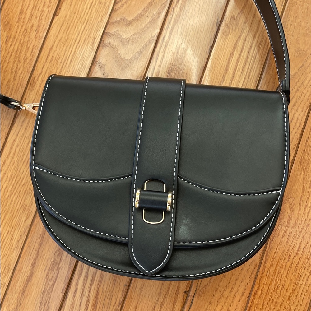 Elegant Black Morgan De Toi crossbody bag